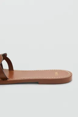 Sandalias cuero tira entrelazada de Mango en Sandalias para argentina