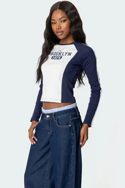 Remera manga larga brooklyn raglan de Edikted en Remeras para argentina