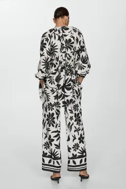 Pantalón wideleg estampado floral de Mango en Pantalones para argentina