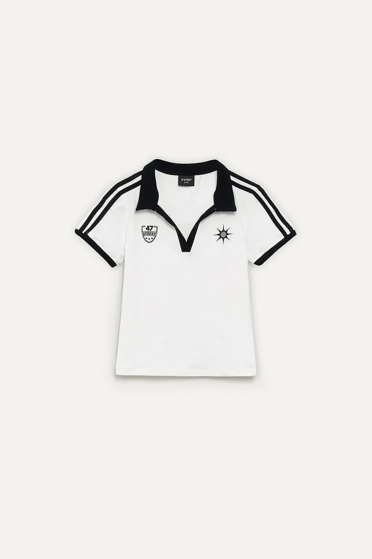 Remera estilo deportivo con cuello y tiras en contraste de 47 Street en Remeras para argentina