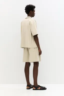 Bermuda jogger seersucker de Pull&Bear en Bermudas y Shorts para argentina