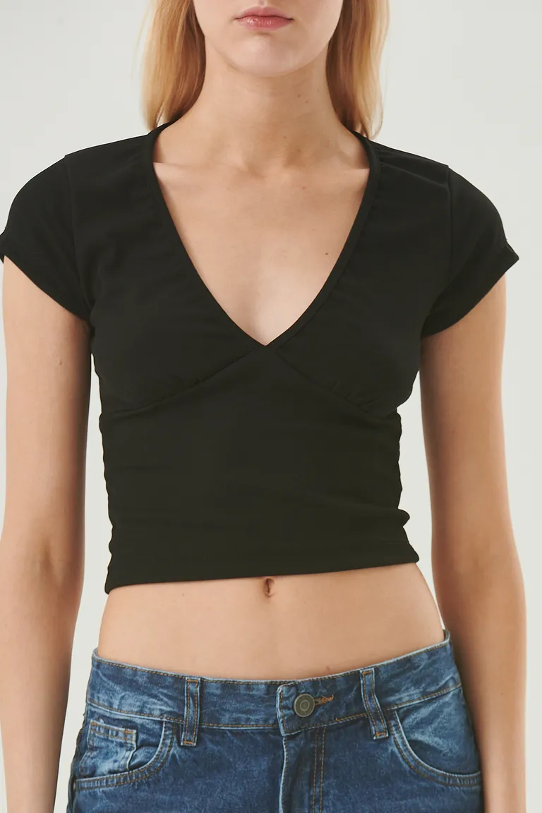 Top femenino de escote en V cruzado y ajuste ceñido al cuerpo de Sweet en Tops para argentina