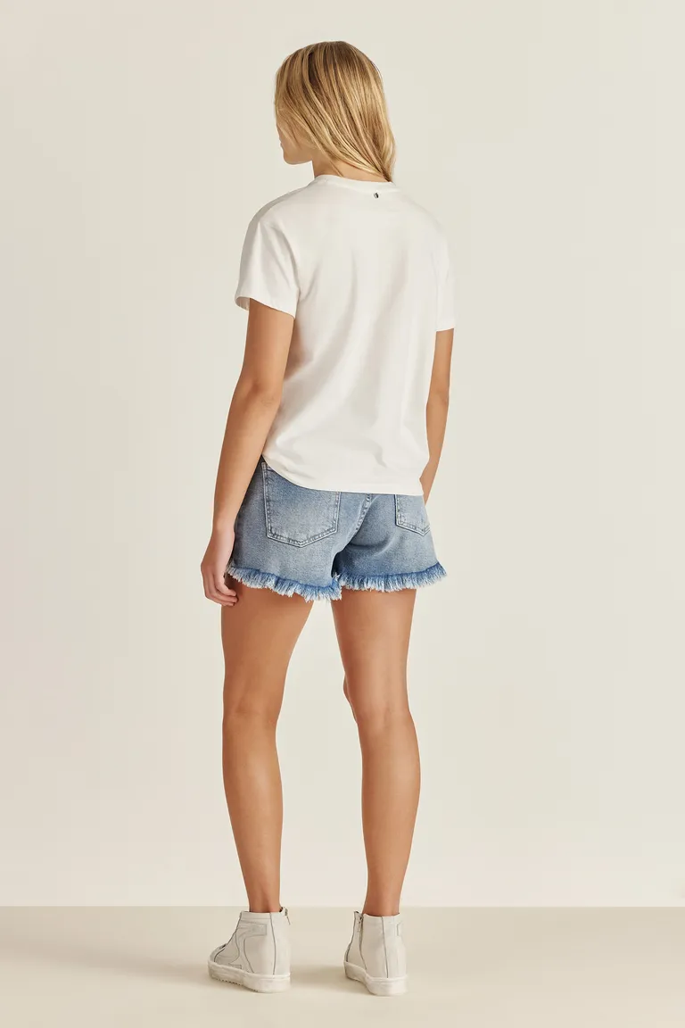 Remera con estampado exclusivo de la nueva temporada de verano de Tucci en Remeras para argentina