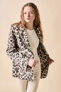 Blazer Animal Print de Kremia en Blazers para argentina