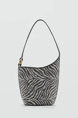 Bolso bucket estampado cebra de Mango en Bolsos y Carteras para argentina