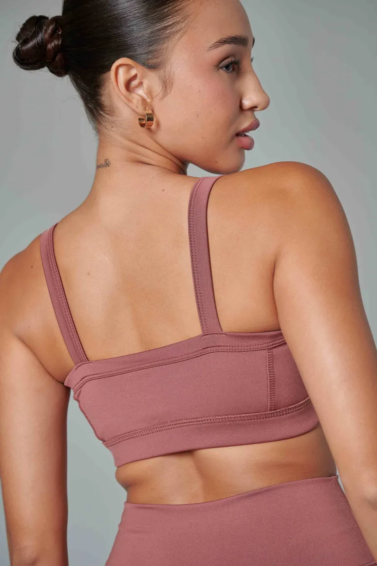 Conjunto Deportivo Vibe de Jahnisi en Tops para argentina