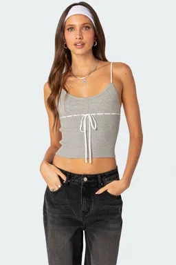 Musculosa tejida emily de Edikted en Tops para argentina
