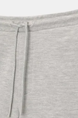 Bermuda jogger piqué de Pull&Bear en Bermudas y Shorts para argentina