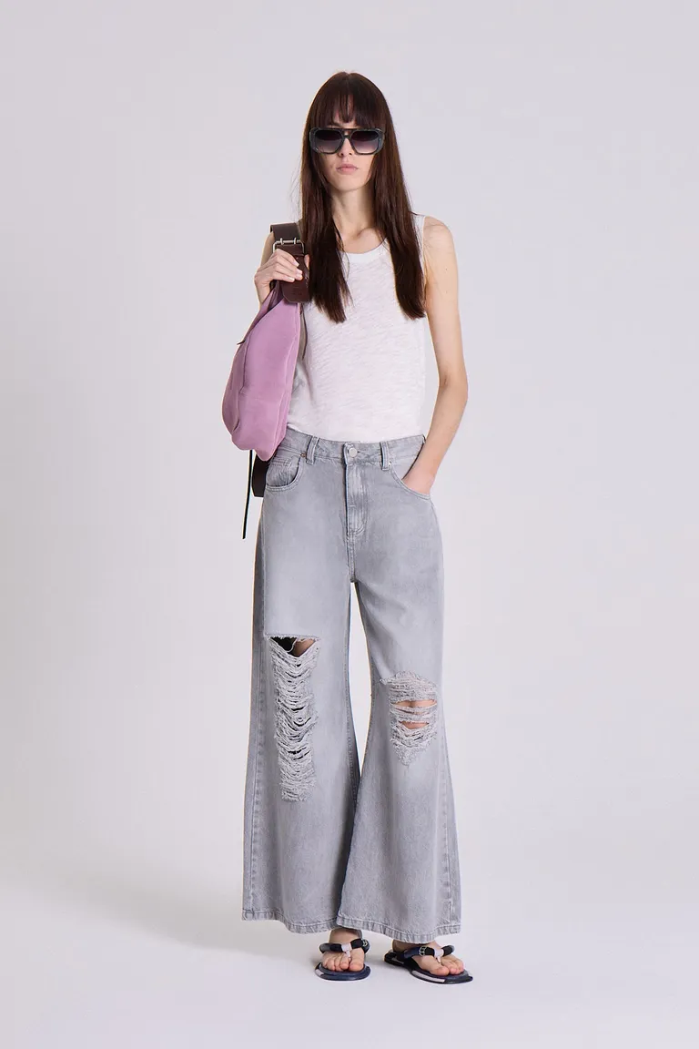 Pantalones anchos de tiro medio y largo en gris de Maria Cher en Pantalones para argentina
