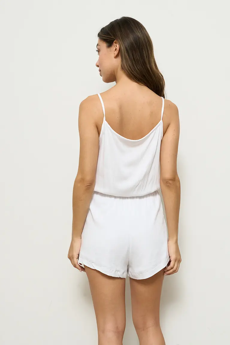 Mono corto elegante de Design Plus en Monos para argentina