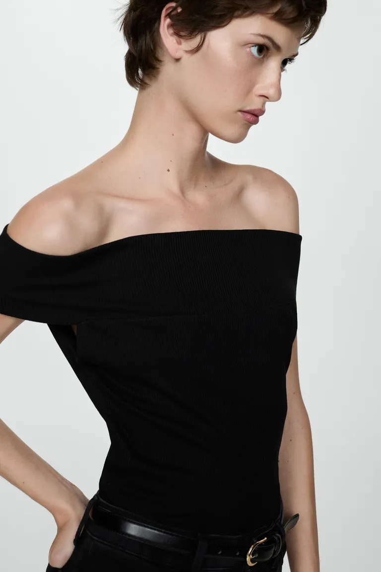 Top offshoulder entallado de Mango en Tops para argentina