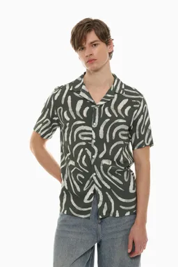 Camisa resort estampada de Lefties en Camisas para argentina