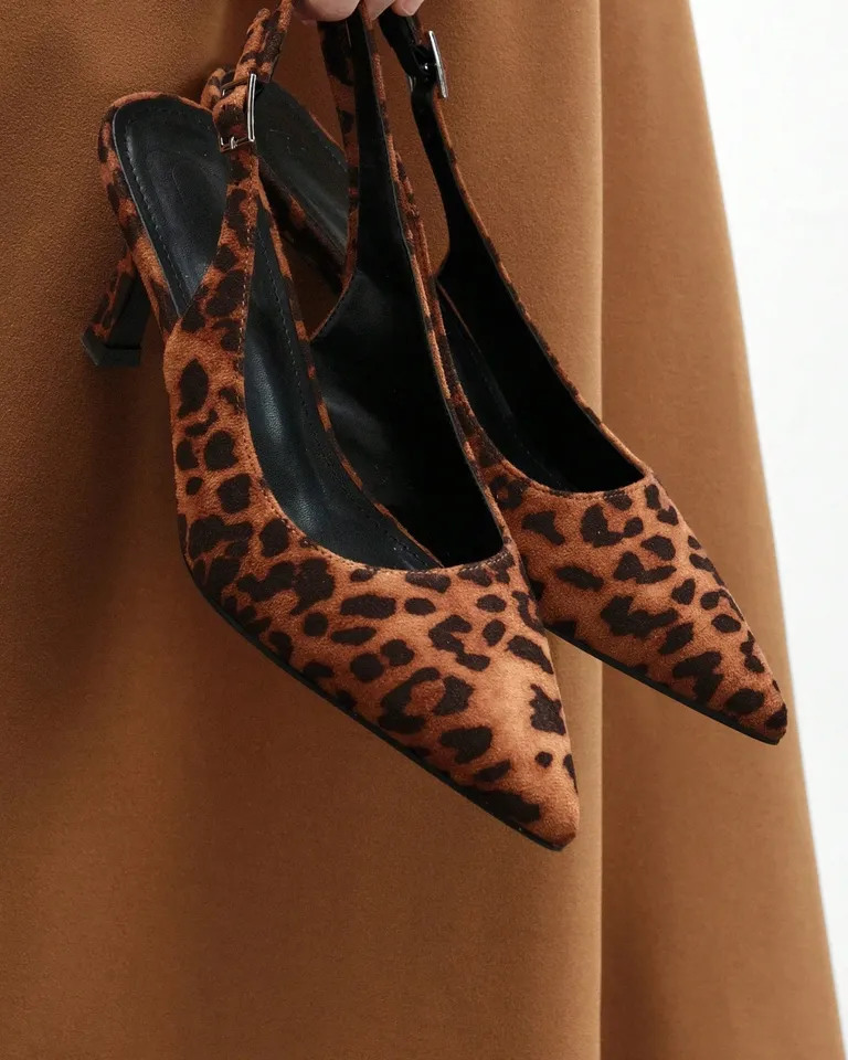 Tacones Slingback Mujer Minimalista de Cuccoo Zapatos con Tacos