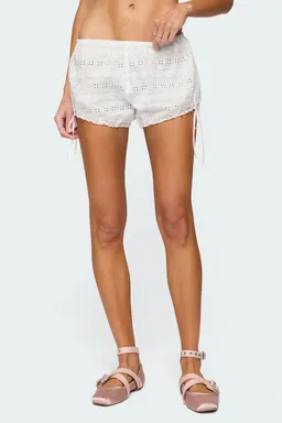 Shorts mina bordado inglés de Edikted en Shorts para argentina