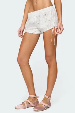 Shorts mina bordado inglés de Edikted en Shorts para argentina