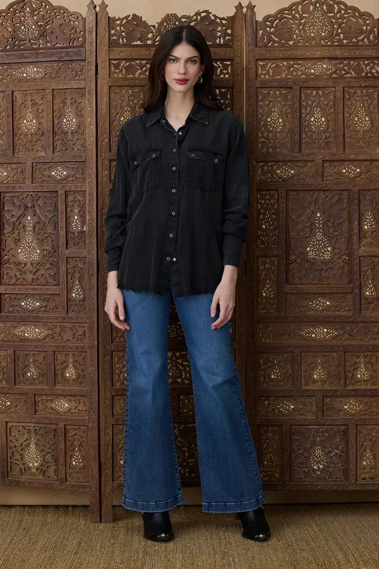 Camisa de manga larga con bolsillos frontales y detalles desflecados de Indiastyle en Camisas para argentina