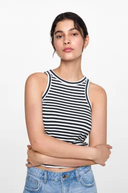 Top canalé algodón de Mango Teen en Tops para argentina