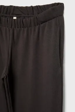 Pantalón felpa pierna ancha de Stradivarius en Pantalones para argentina