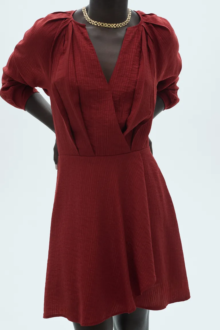 Vestido corto texturado de Mango en Vestidos para argentina