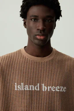 Remera calada estampada de Lefties en Remeras y Polos para argentina