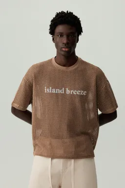 Remera calada estampada de Lefties en Remeras y Polos para argentina