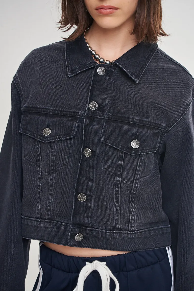 Chaqueta de denim negra de corte recto con desgaste artesanal de 47 Street en Chaquetas para argentina