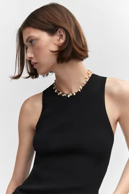 Top punto canalé de Mango en Tops para argentina