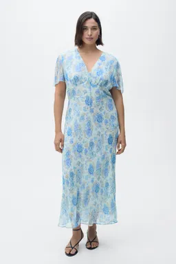 Vestido largo floral manga corta de Mango en Vestidos para argentina