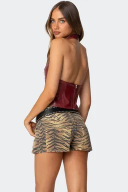 Top halter cuero tana de Edikted en Tops para argentina