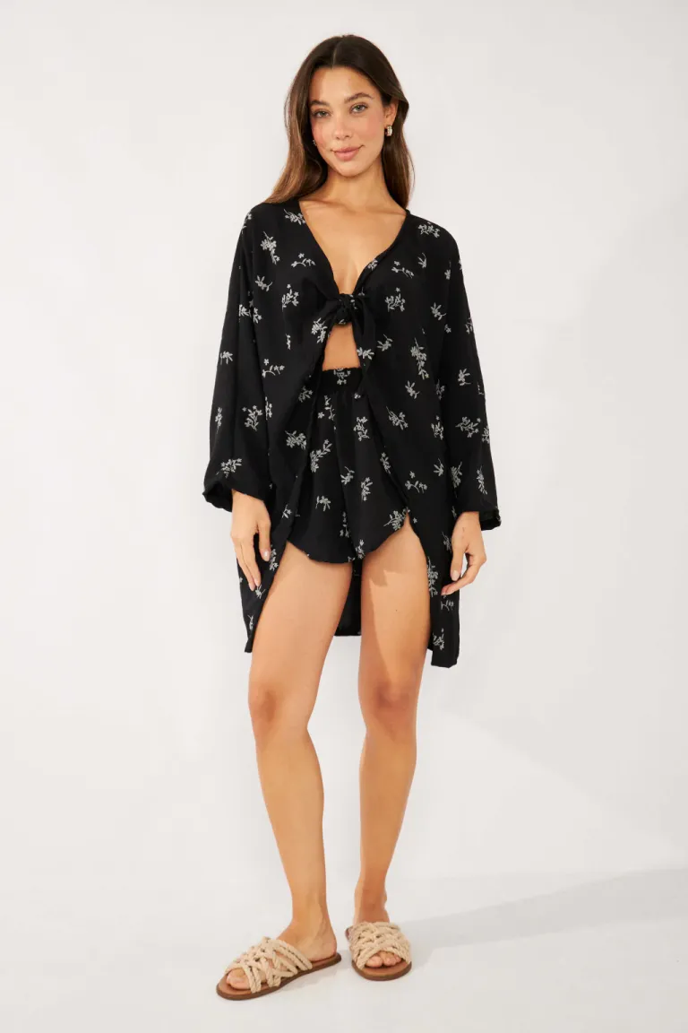 Kimono rosa bordado de estilo amplio y elegante de Belle en Kimonos para argentina