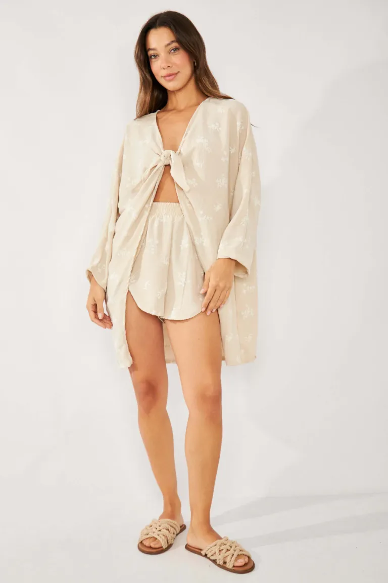 Kimono rosa bordado de estilo amplio y elegante de Belle en Kimonos para argentina