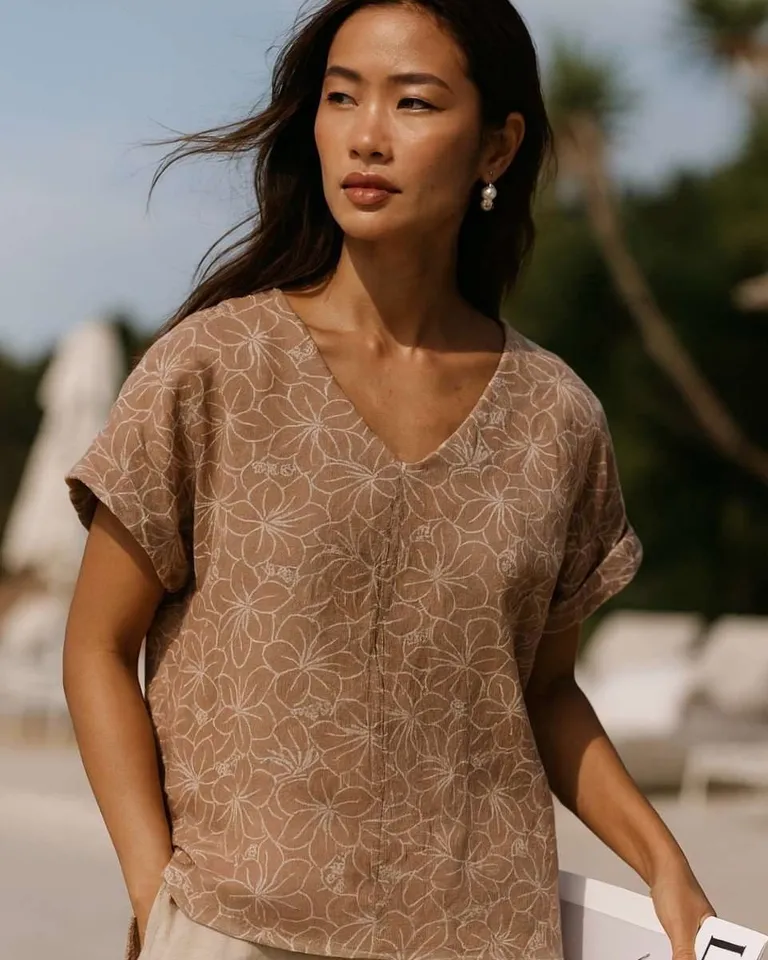 Blusa escote v fake embrodery con doblez en la manga de Hesed en Blusas para argentina