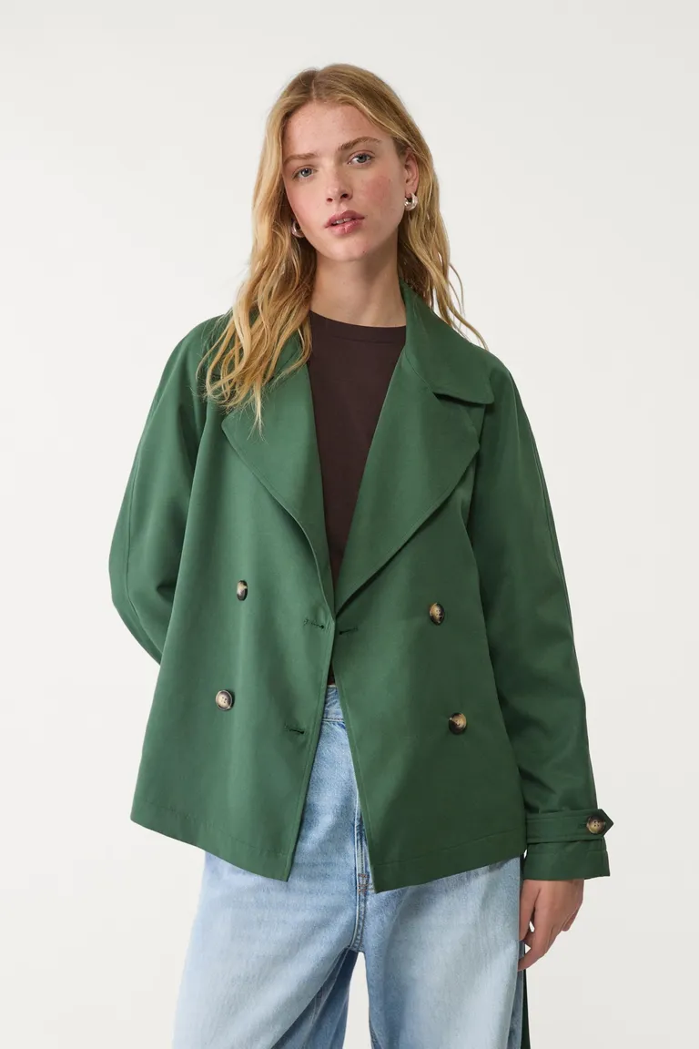 Trench corto fluido cinturón de Stradivarius en Chaquetas para argentina