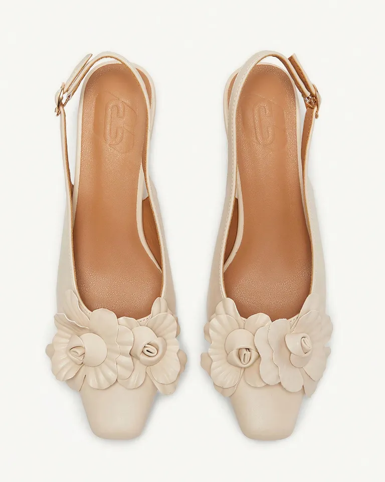 Mules chicest tacón gatito de Cuccoo en Zapatos con Tacos para argentina