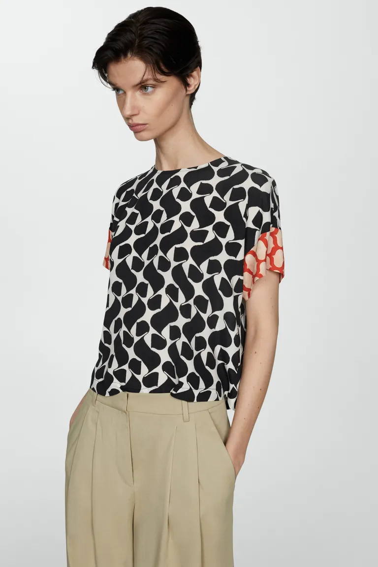 Blusa estampada con detalles de Mango en Blusas para argentina