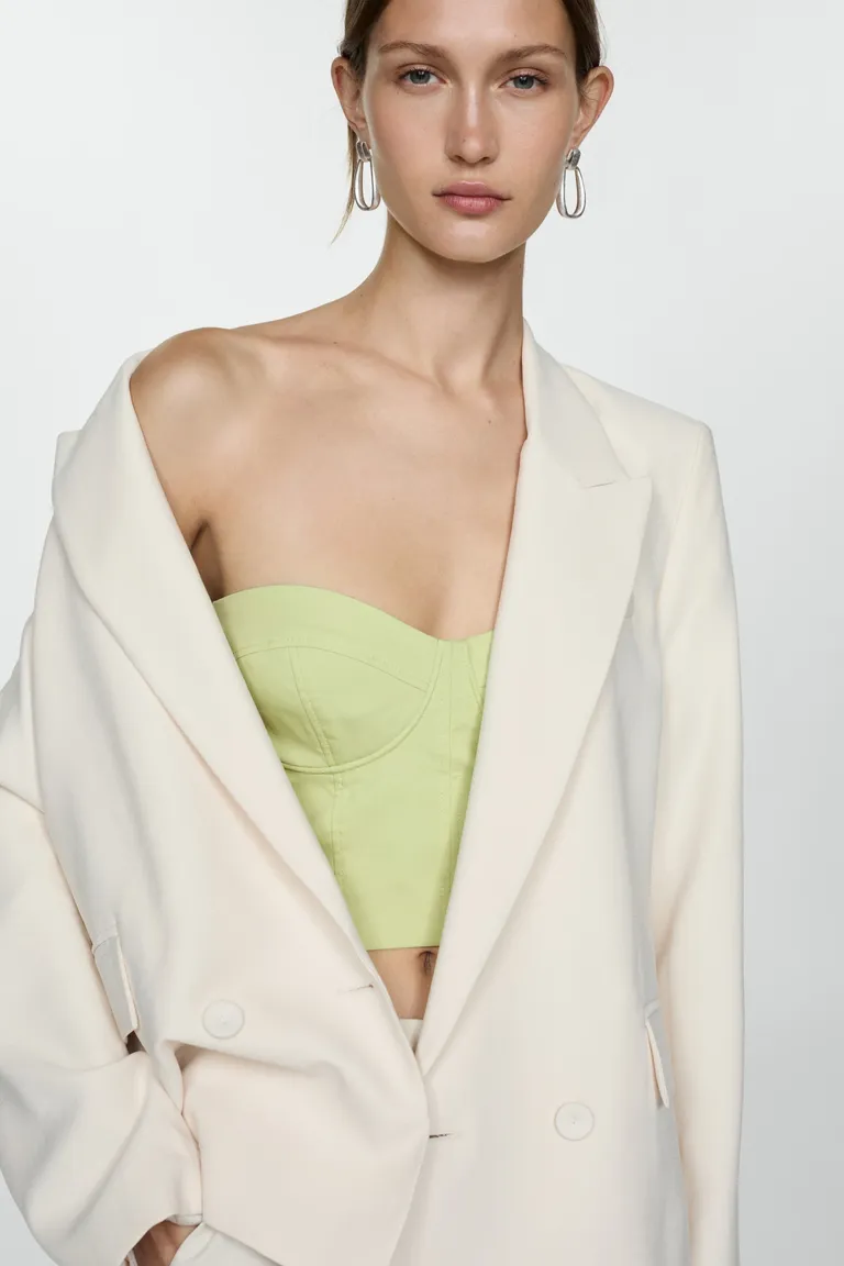 Top crop palabra honor de Mango en Tops para argentina