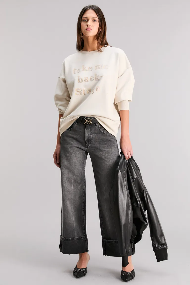 Buzo take me de calce oversize con estampa exclusiva de Kosiuko en Buzos y Sweaters para argentina