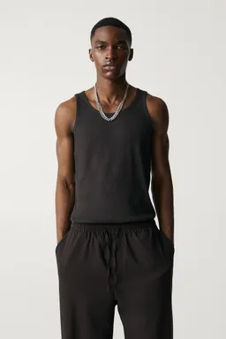 Remera tirantes de Pull&Bear en Remeras y Polos para argentina