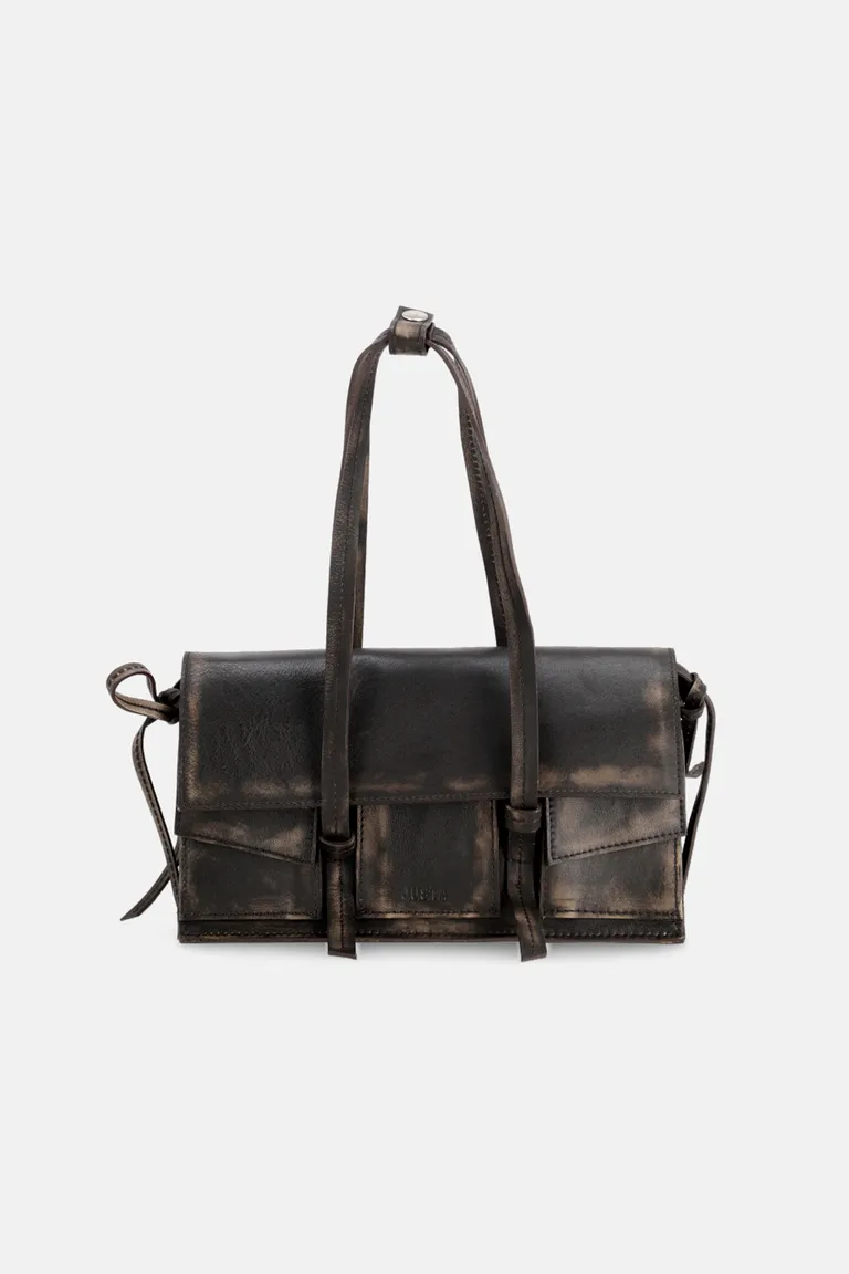 Cartera cargo de cuero negro con tres bolsillos y correa ajustable de Justaosadia en Bolsos y Carteras para argentina