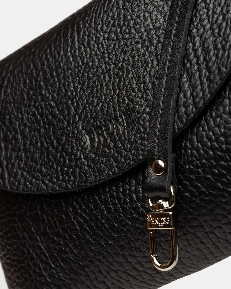 Bolso mini Viena de cuero graneado: un accesorio versátil y elegante para tu estilo de Prüne en Bolsos y Carteras para argentina