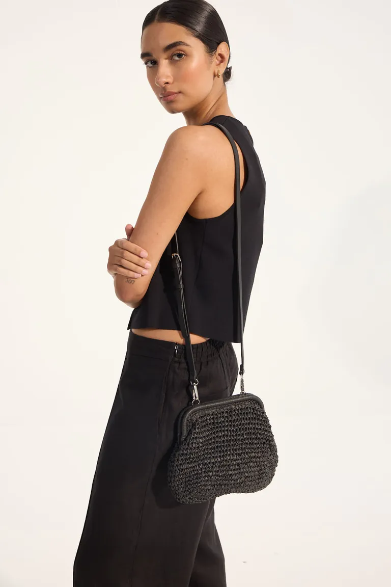 Bolso de Rafia Estilo Bandolera con Correa Regulable de Portsaid en Bolsos y Carteras para argentina