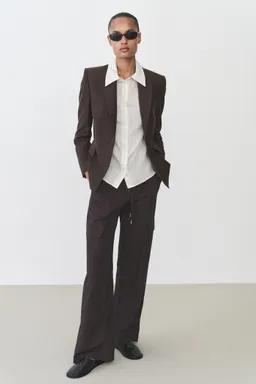 Pantalón cargo soft de Mango en Pantalones para argentina