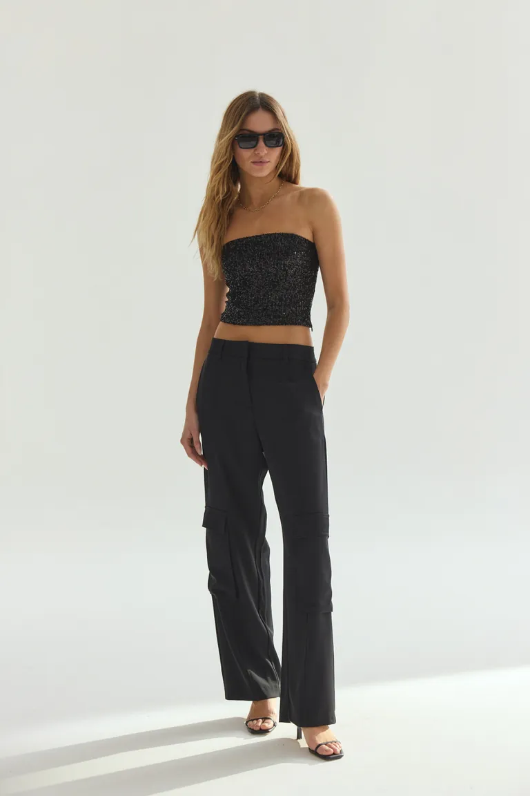 Top sin mangas de corte strapless con detalles brillantes de Akiabara en Tops para argentina