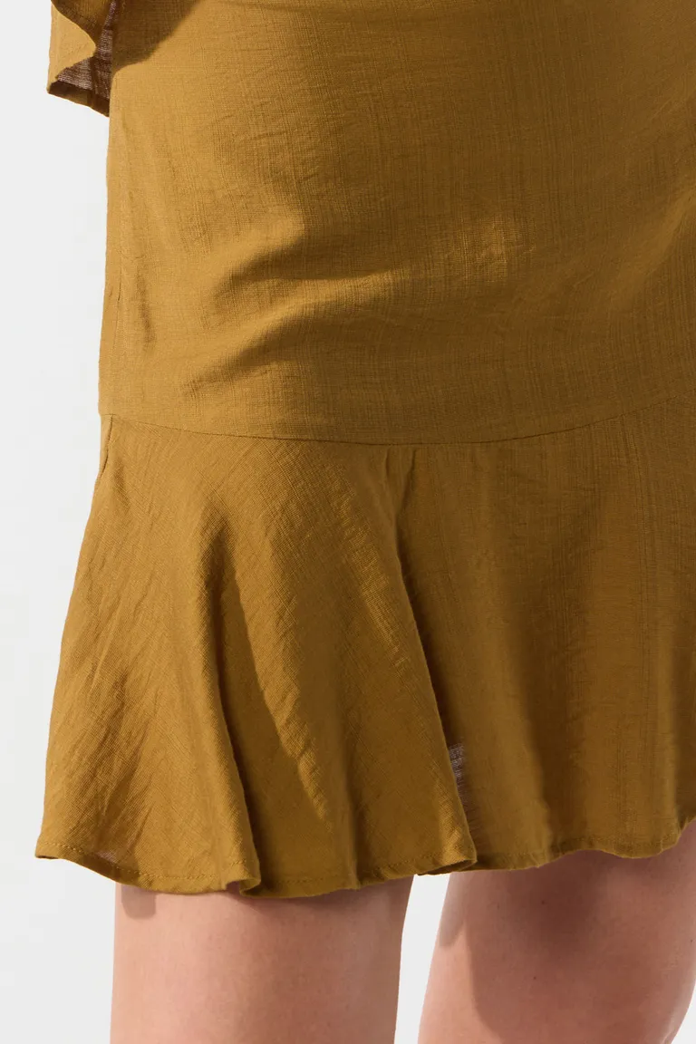 Falda corta con volados y cierre lateral de Cuesta Blanca en Faldas para argentina