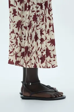Falda plisada estampado floral de Mango en Faldas para argentina