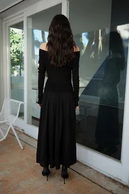 Vestido hombros descubiertos combinado de Mango en Vestidos para argentina