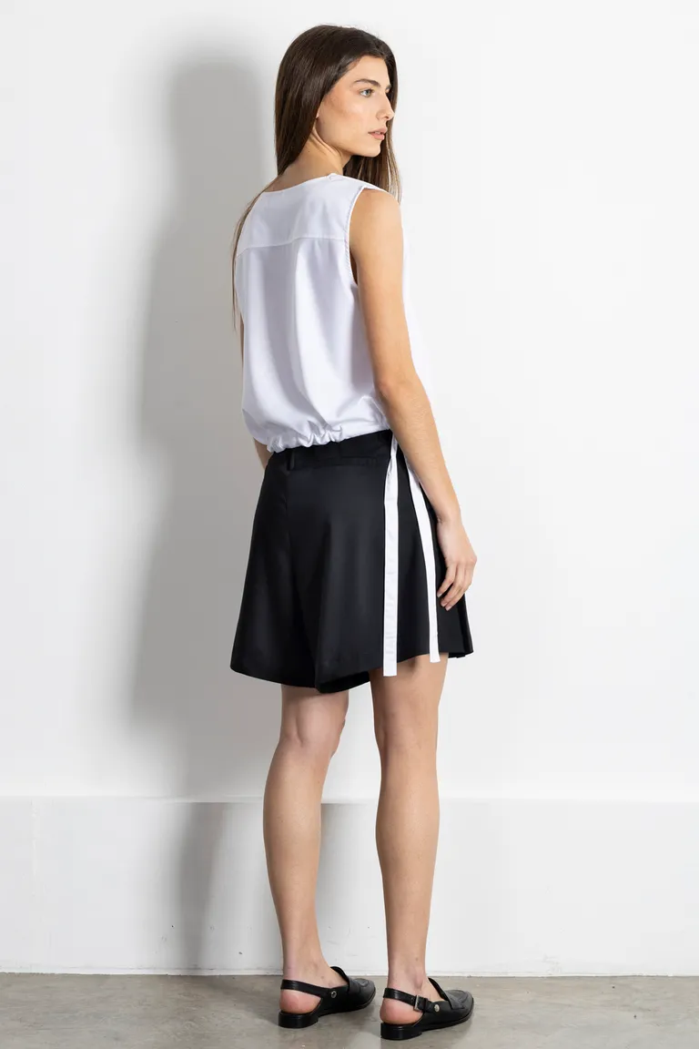 Blusa sin mangas con lazo en cintura para un estilo femenino y sofisticado de Kill en Blusas para argentina