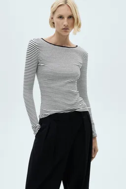 Remera rayada canalé de Mango en Remeras para argentina