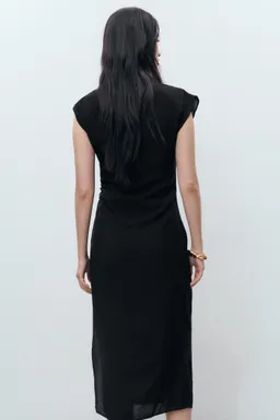 Vestido recto drapeado de Mango en Vestidos para argentina
