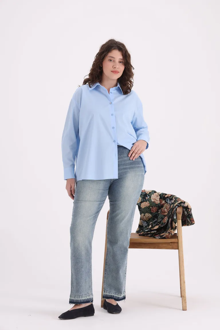 Camisa de manga larga con cuello clásico y cierre frontal de botones de Yagmour en Camisas para argentina